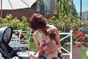 03 Mom n the new Swimmer3